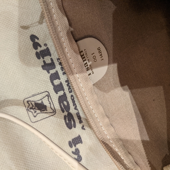 I Santi brand new crossbody purse - Picture 2 of 7